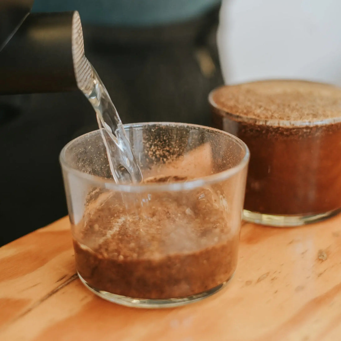 Cupping: Slik lærer du å smake på kaffe som en proff